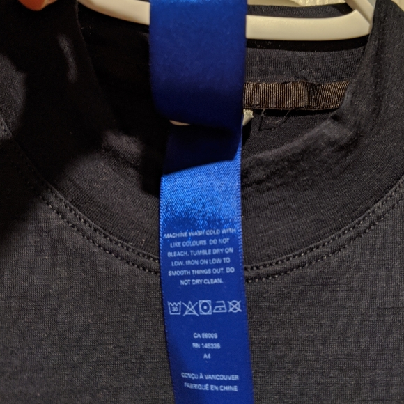 Kit and Ace washable merino mid sleeve tee - Picture 4 of 7